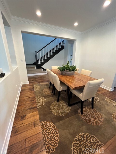 Building Photo - 72 Downing St