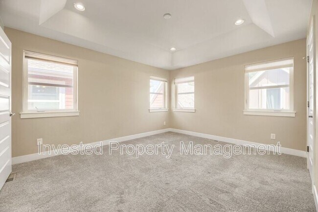 Building Photo - 3344 N Williams St