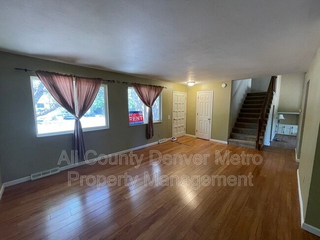 Building Photo - 6534 Zinnia St