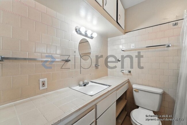 Building Photo - 151 W 18th St