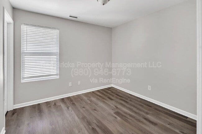 Building Photo - 2751 Bramble Ridge Ct