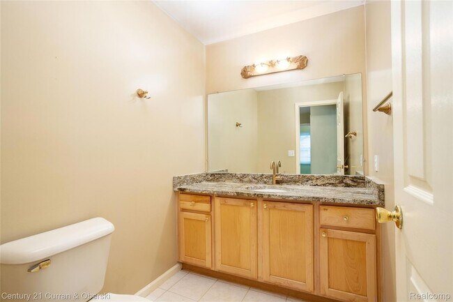 Building Photo - 42104 Echo Forest Dr