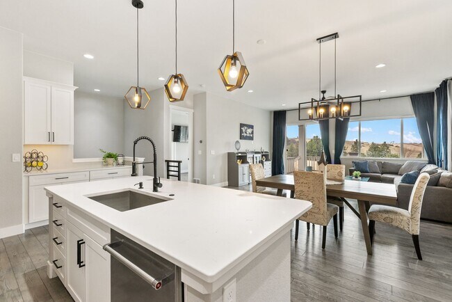 Building Photo - 2131 Seaglass St