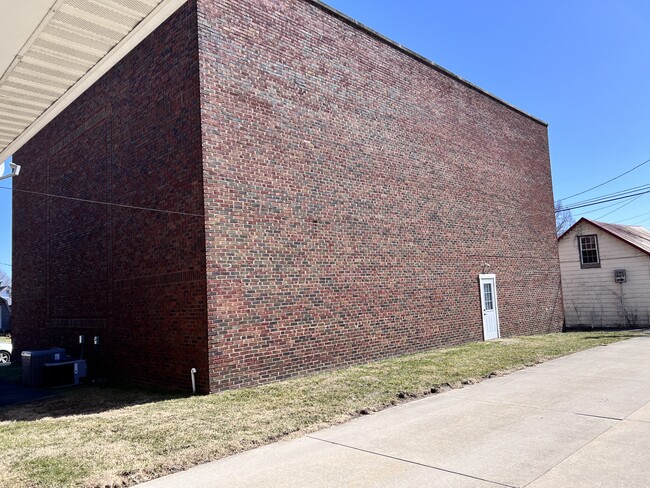 Building Photo - 5 S 4th St