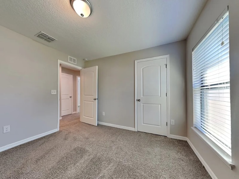 Building Photo - 11819 Thicket Wood Dr