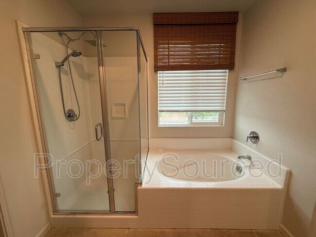 Building Photo - 15535 Ortega St