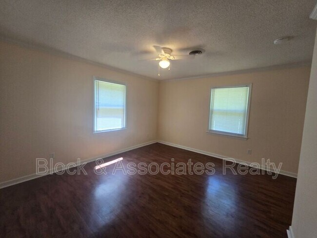 Building Photo - 2969 Tall Cedar Ln