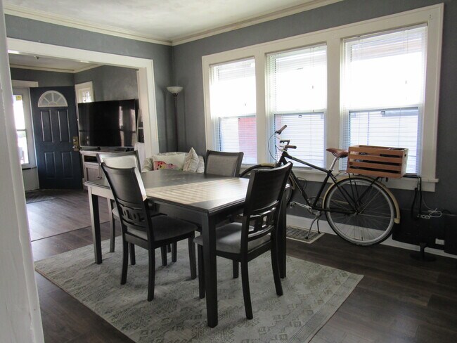 Dining Room - 5004 Euclid Ave