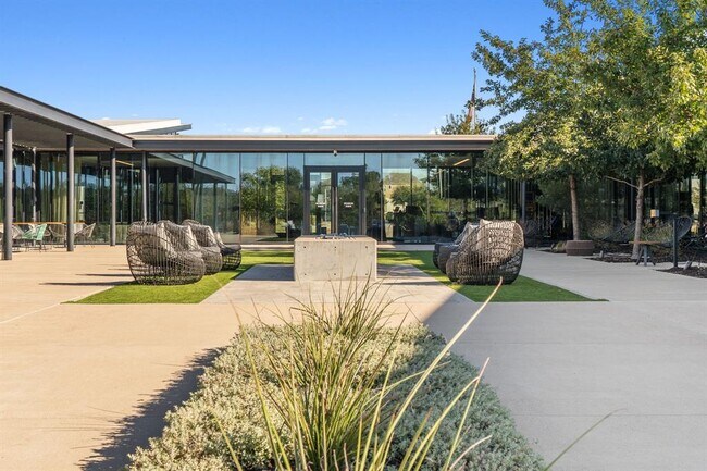 Building Photo - 8704 Apogee Blvd