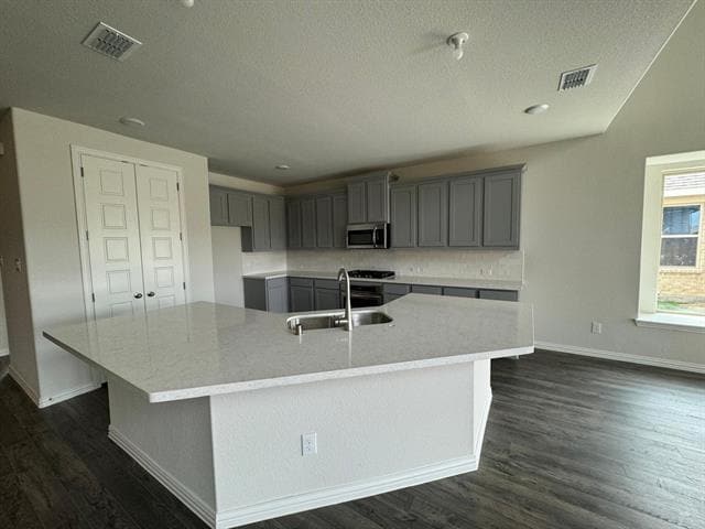 Building Photo - 1201 Indianola Trl