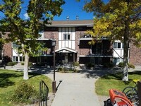 Building Photo - Pet Friendly 2-Bedroom on West Side