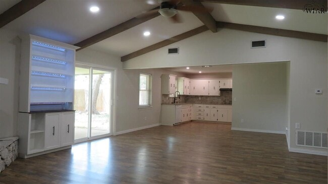 Building Photo - 4810 Reginald Dr