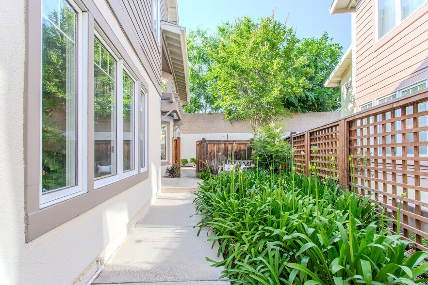 walkway - 2759 Butter Creek Dr