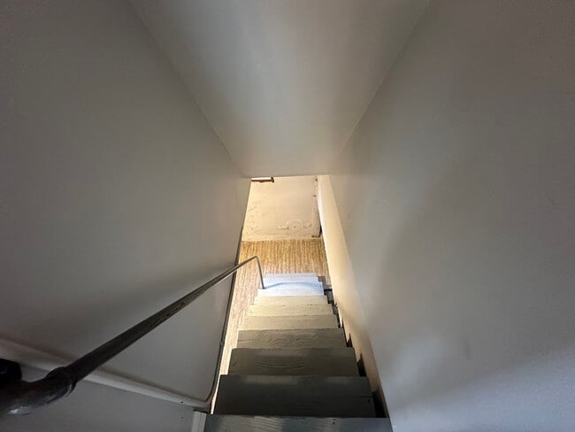 Building Photo - Cozy Meets Chic – 2BR Home with Outdoor Bliss!