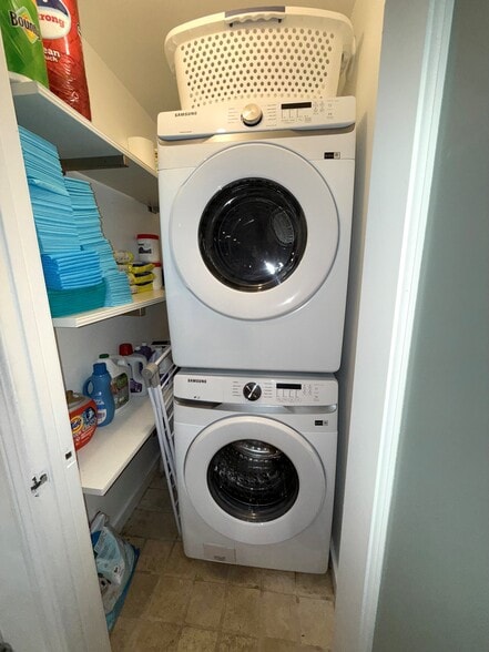 Laundry closet - 843 4th St