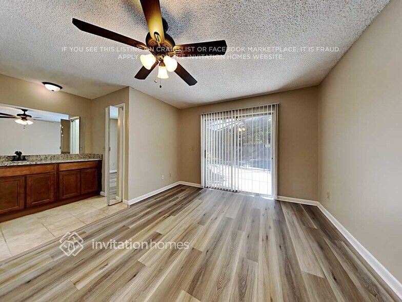 Building Photo - 111 Fox Valley Ct