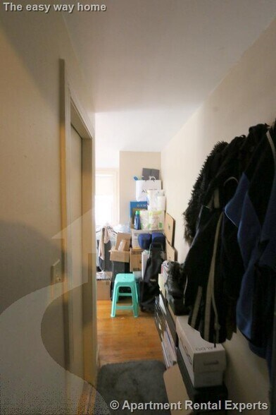 Building Photo - 48 Kirkland St