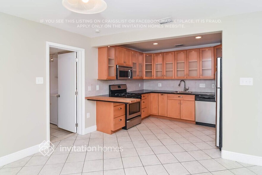 Building Photo - 1511 Harrison St