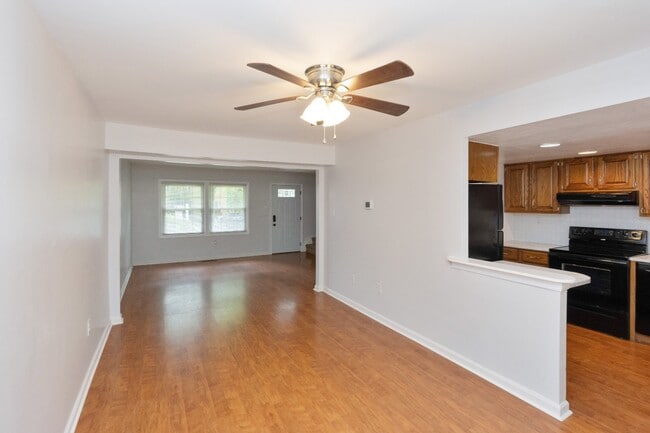 Building Photo - 5467 High Tide Ct