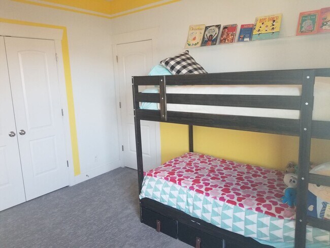 Building Photo - Central Park Summer Rental: Beautiful, Fully Furnished 5Bd/4.5Ba House