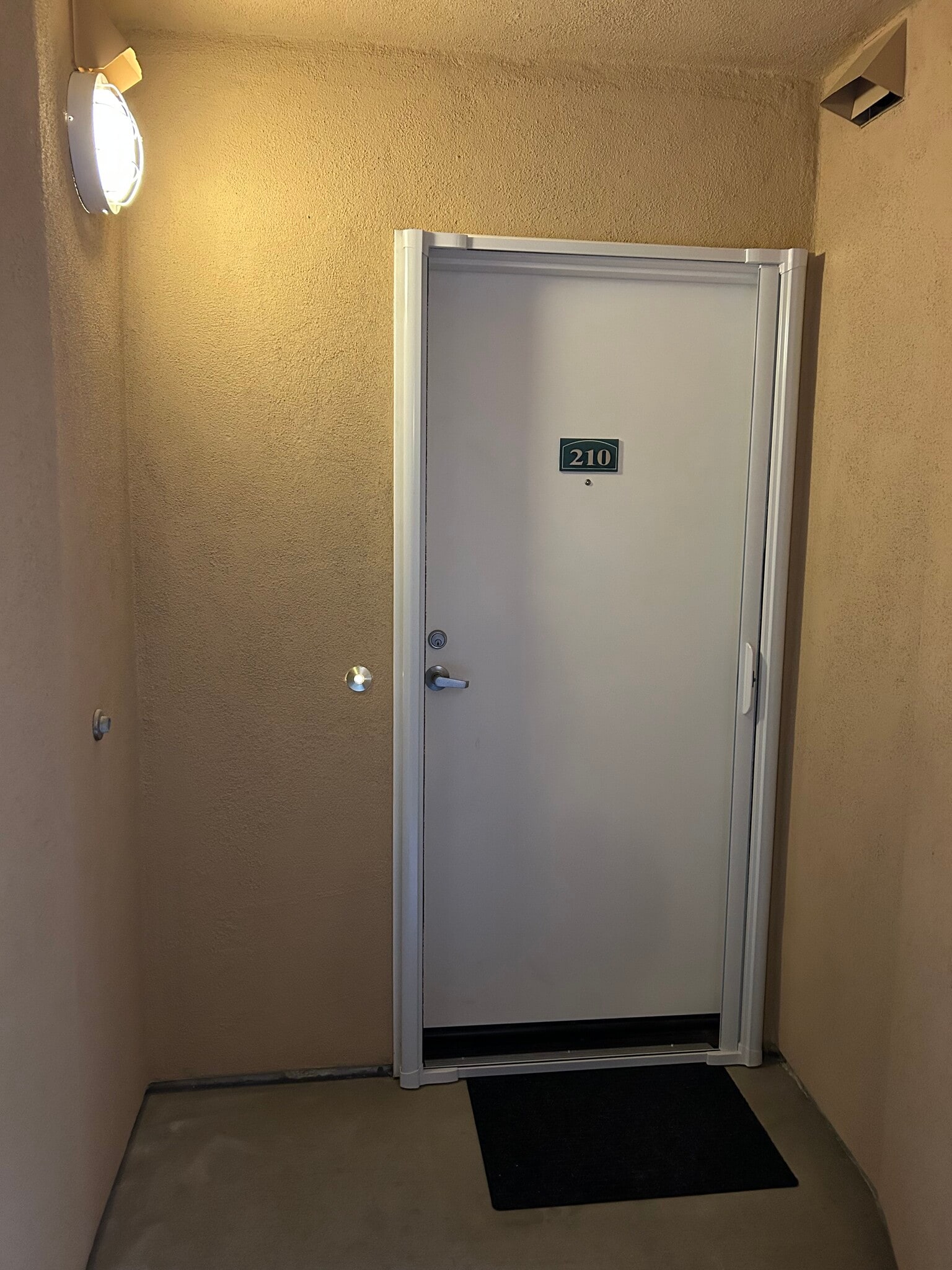 Building Photo - 1301 Cabrillo Ave