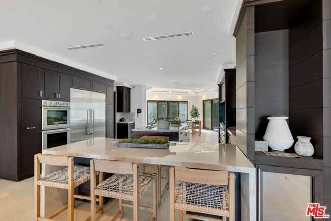 Building Photo - 3116 Elvido Dr