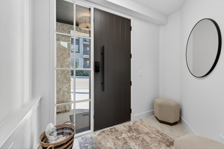 Building Photo - 2100 W 86th St