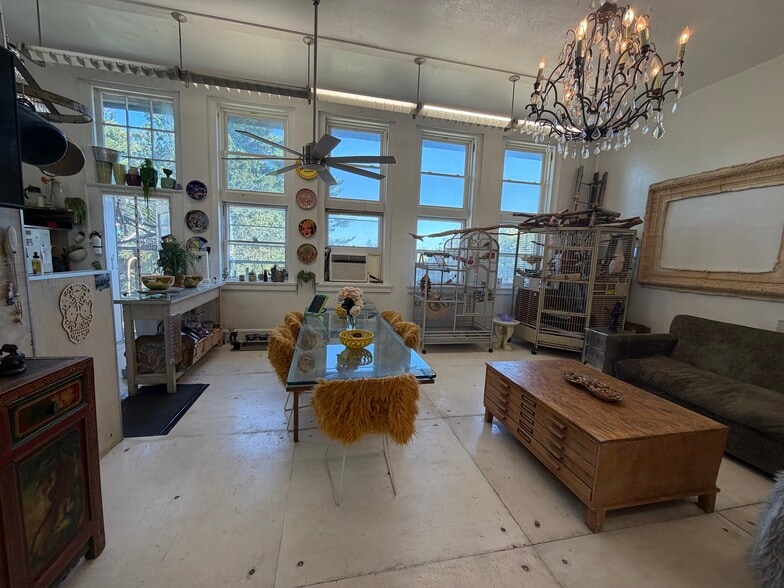 Building Photo - 101 Ten Broeck Ln