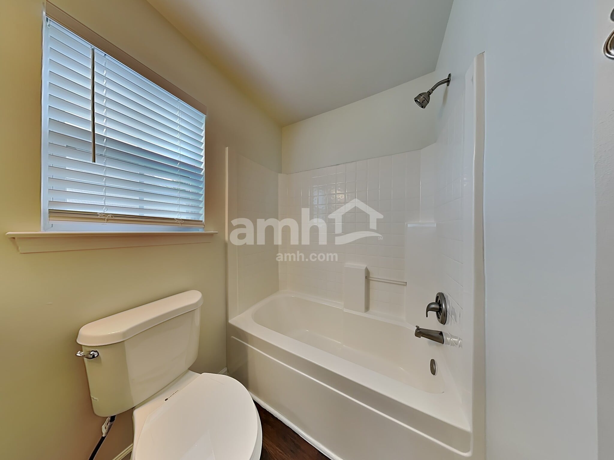 Building Photo - 4205 Lindsey Ln