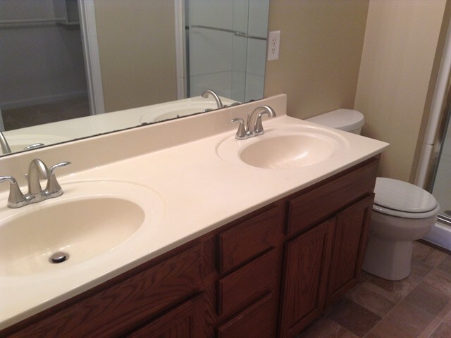 Building Photo - 4136 Fairoaks Drive