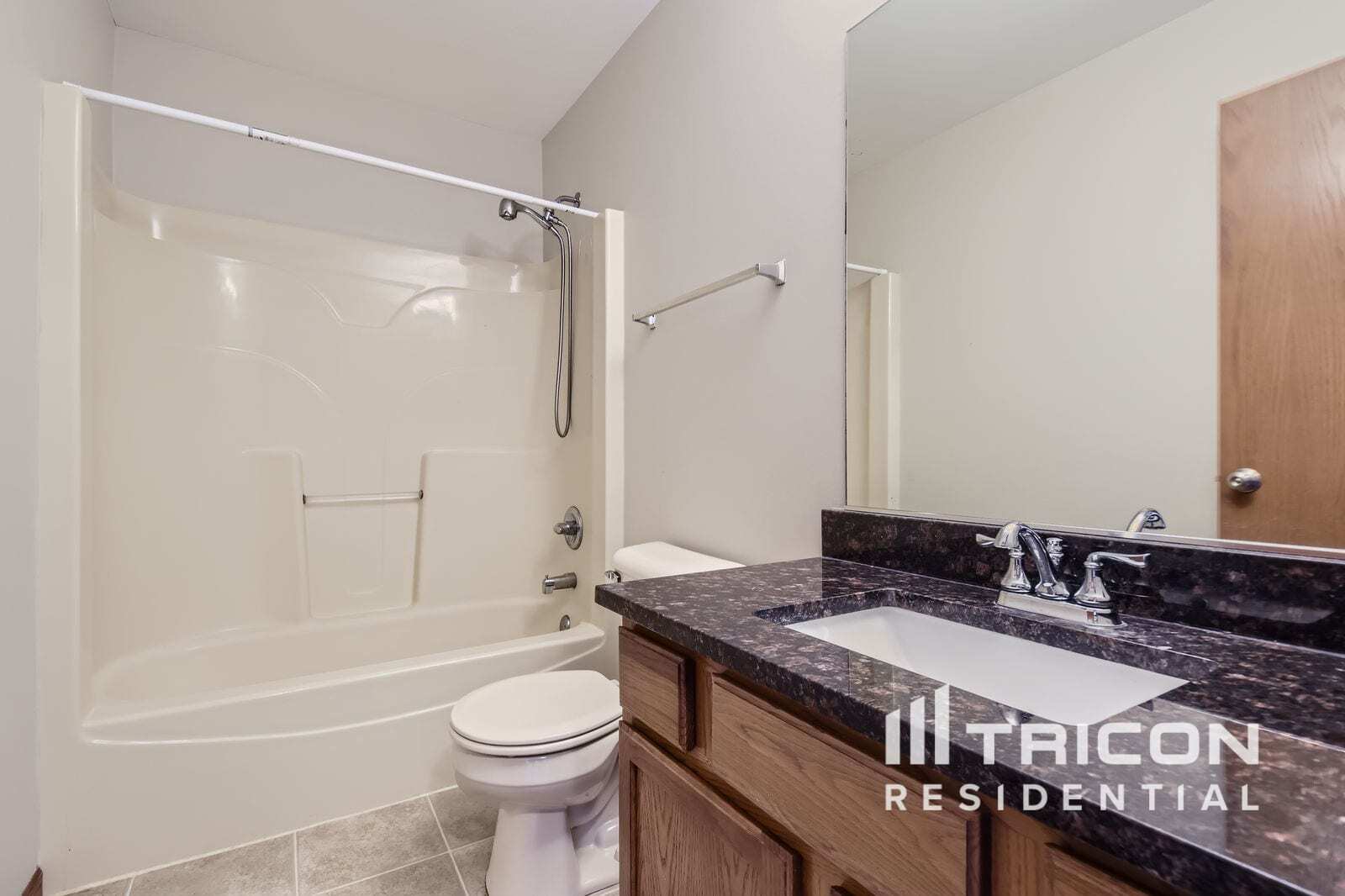 Building Photo - 3501 Stone Creek Dr