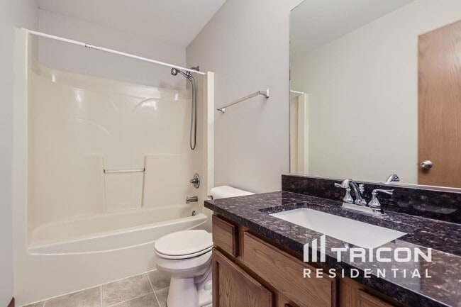 Building Photo - 3501 Stone Creek Dr