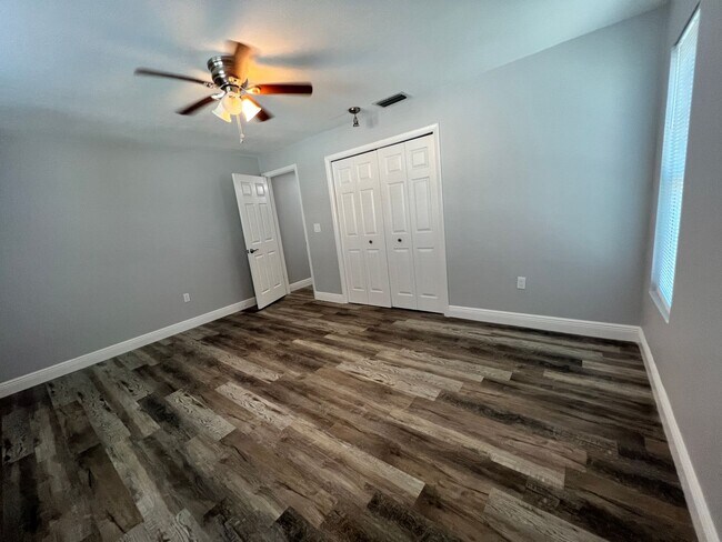 Building Photo - 4042 Audubon Dr