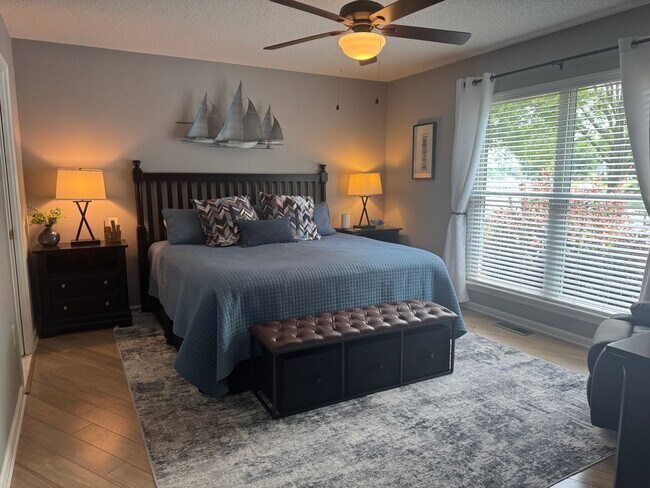 Building Photo - Waterfront– Fully Furnished on Lake Norman...