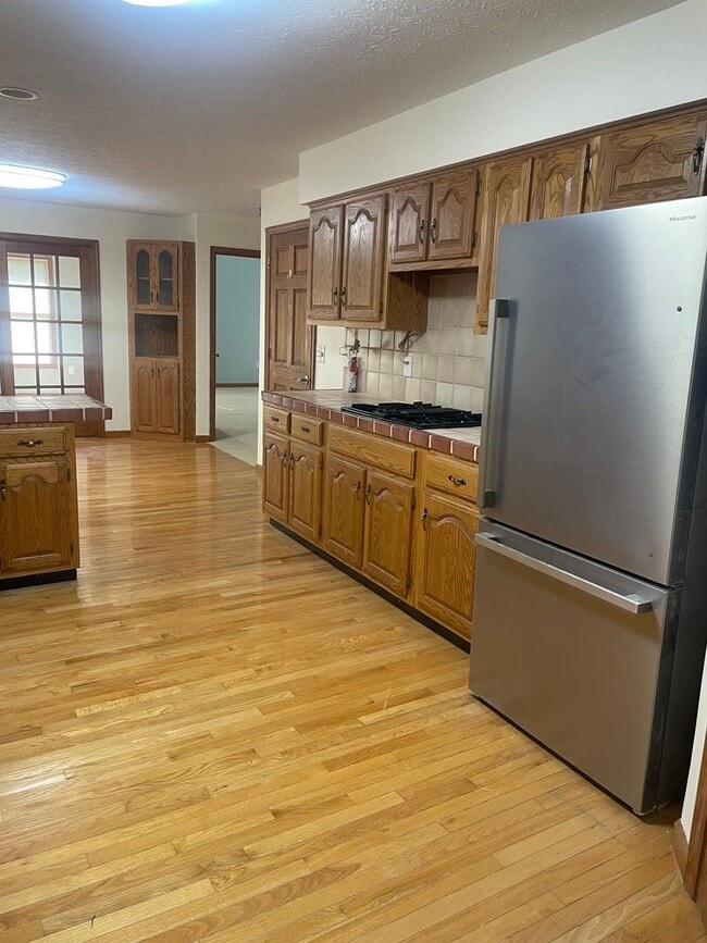 Building Photo - LaFollette 37766 - Charming Ranch-Style 3 ...
