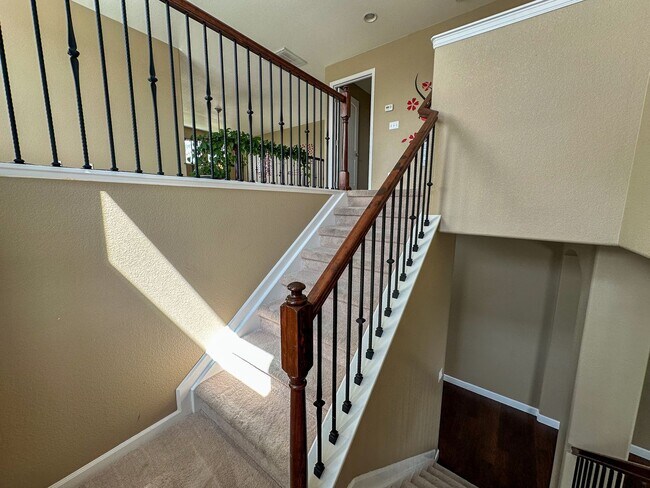 Building Photo - Horseshoe Ridge 4bd 3ba 2,522sq.ft. home FOR RENT!