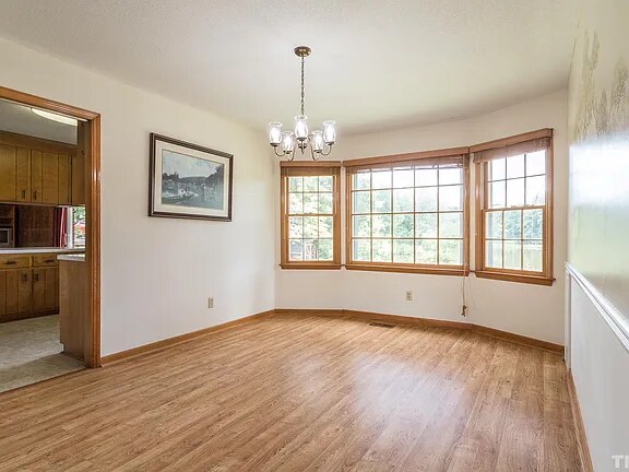 Building Photo - 245 Country Club Dr