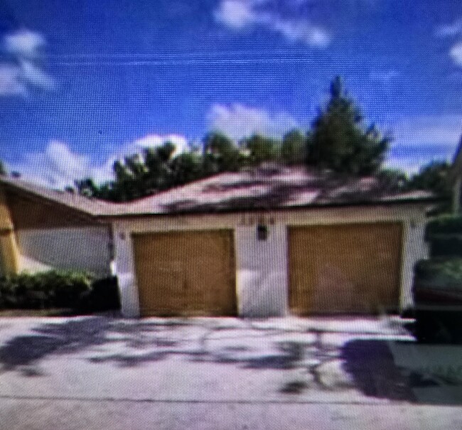 Primary Photo - 1134 Goldenrod Rd