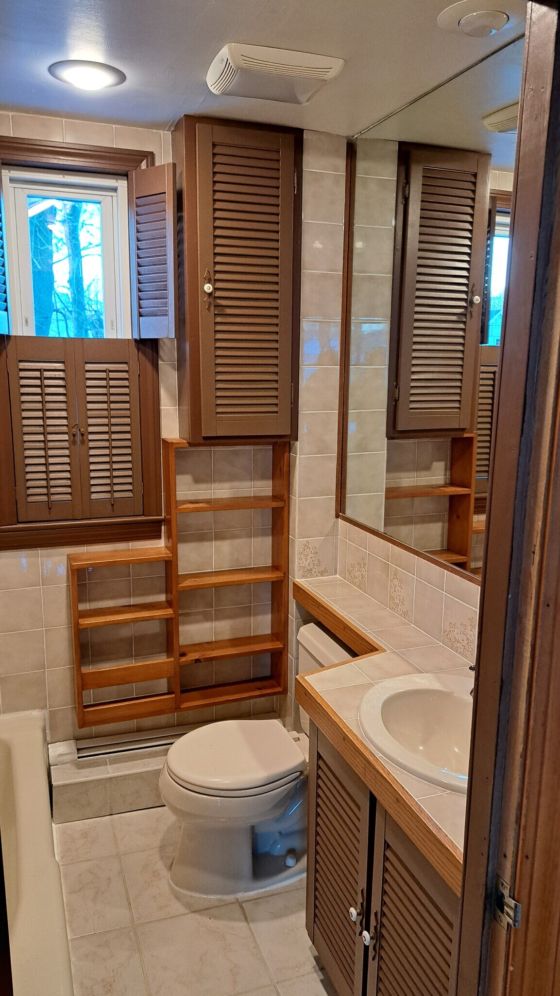 Lots of storage - 200 Park Ave