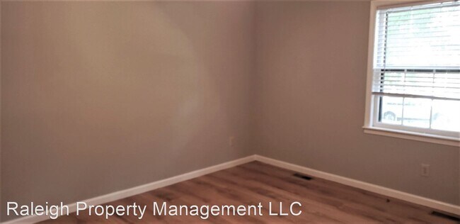 Building Photo - 4 br, 2.5 bath House - 4205 Pickwick Drive