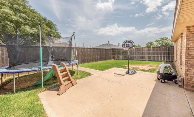 Building Photo - Lovely Home in Southwest Lubbock