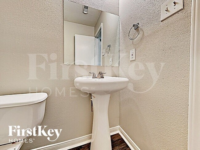 Building Photo - 1438 Rocky Glen Ln