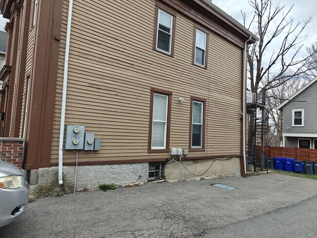 Building Photo - 102 Mt Pleasant Ave