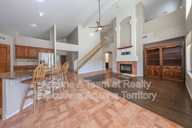 Building Photo - 831 S Rincon Rising Rd