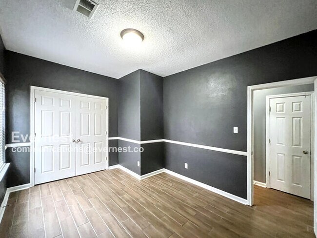 Building Photo - 4866 Water Brook Cir