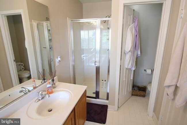 Building Photo - 13728 Valley Oak Cir