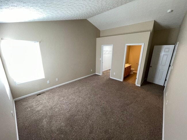Building Photo - Beautiful 3 Bed 3 Bath Home For Rent!