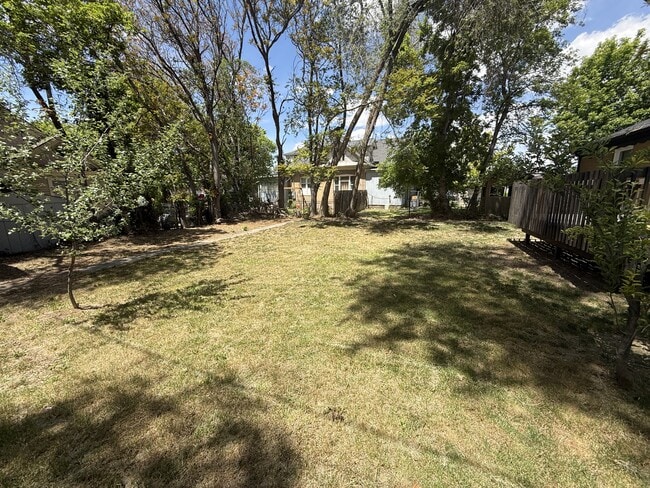 Building Photo - 4250 S 1300 E