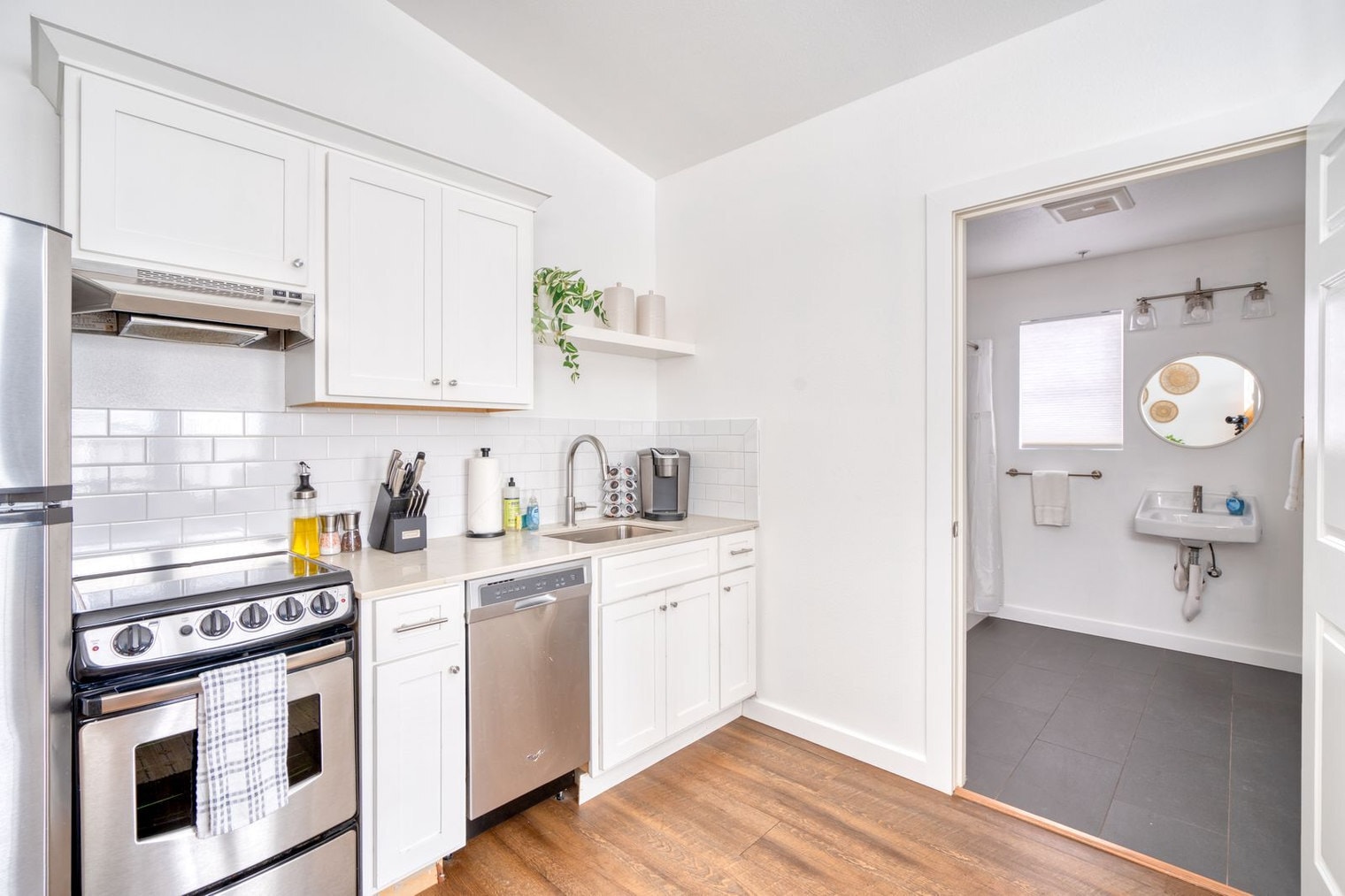Building Photo - 3046 NE Glisan St