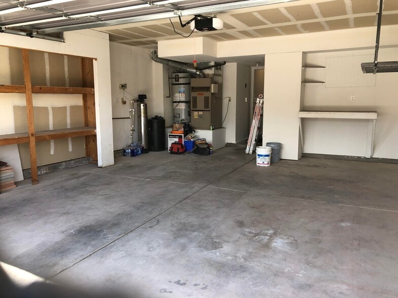 Building Photo - 147 Coventry Dr